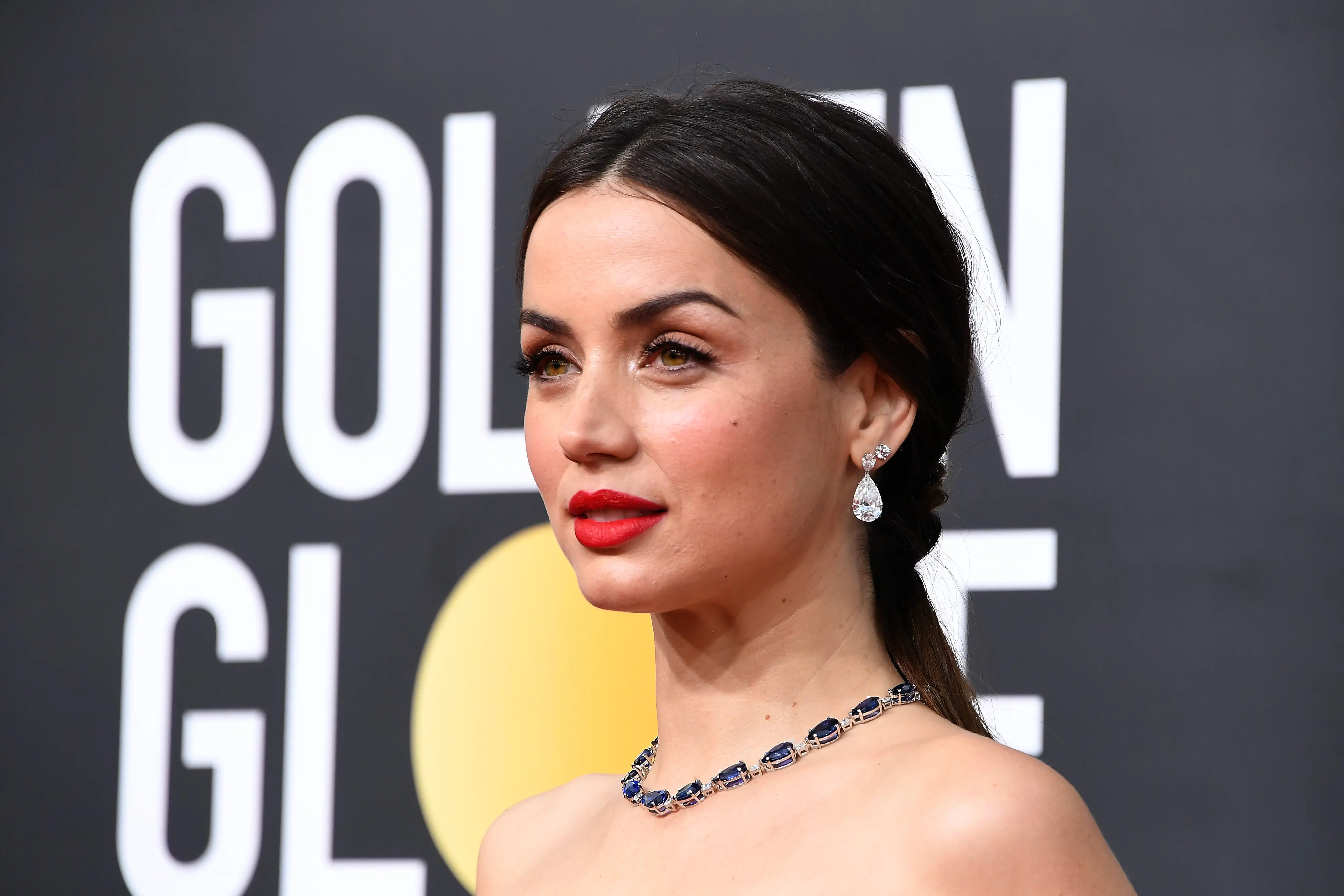 Le stelle di Hollywood "uccise" dai social, Ana de Armas: nessuno nasconde più niente