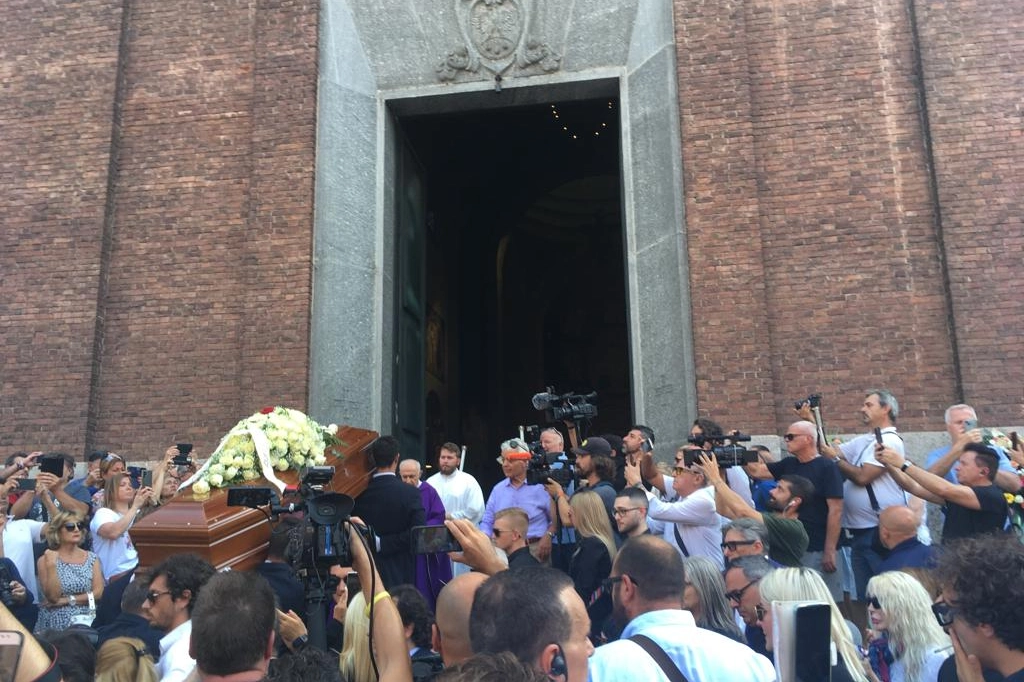 TOTO CUTUGNO, FUNERALI IN BASILICA SANTI NEREO E ACHILLEO  (FOTO 3)