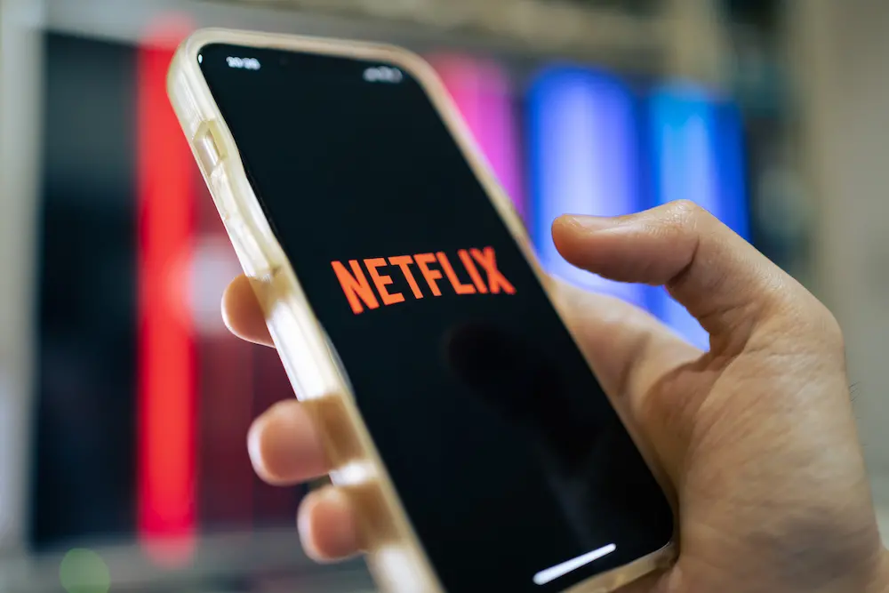 Parlamento portoghese contro Netflix: "La nuova politica delle password viola la privacy"