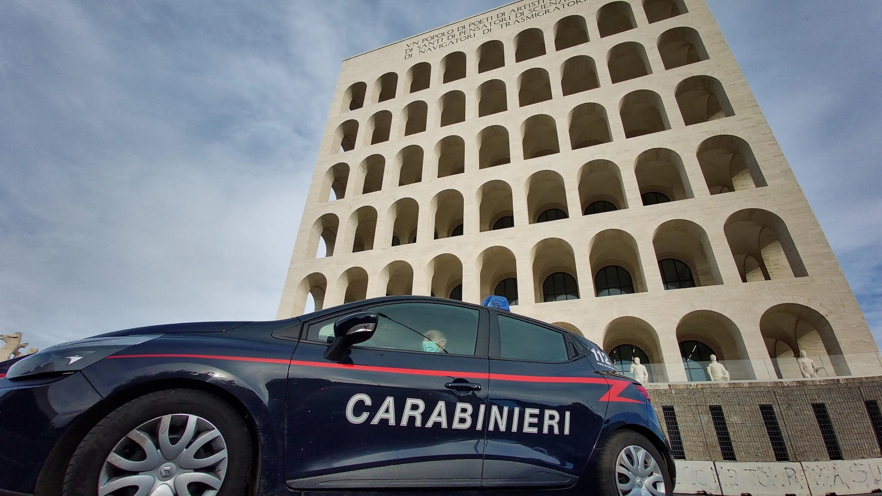 Roma, violenza di gruppo all'Eur su una 14enne: sotto accusa 5 minorenni