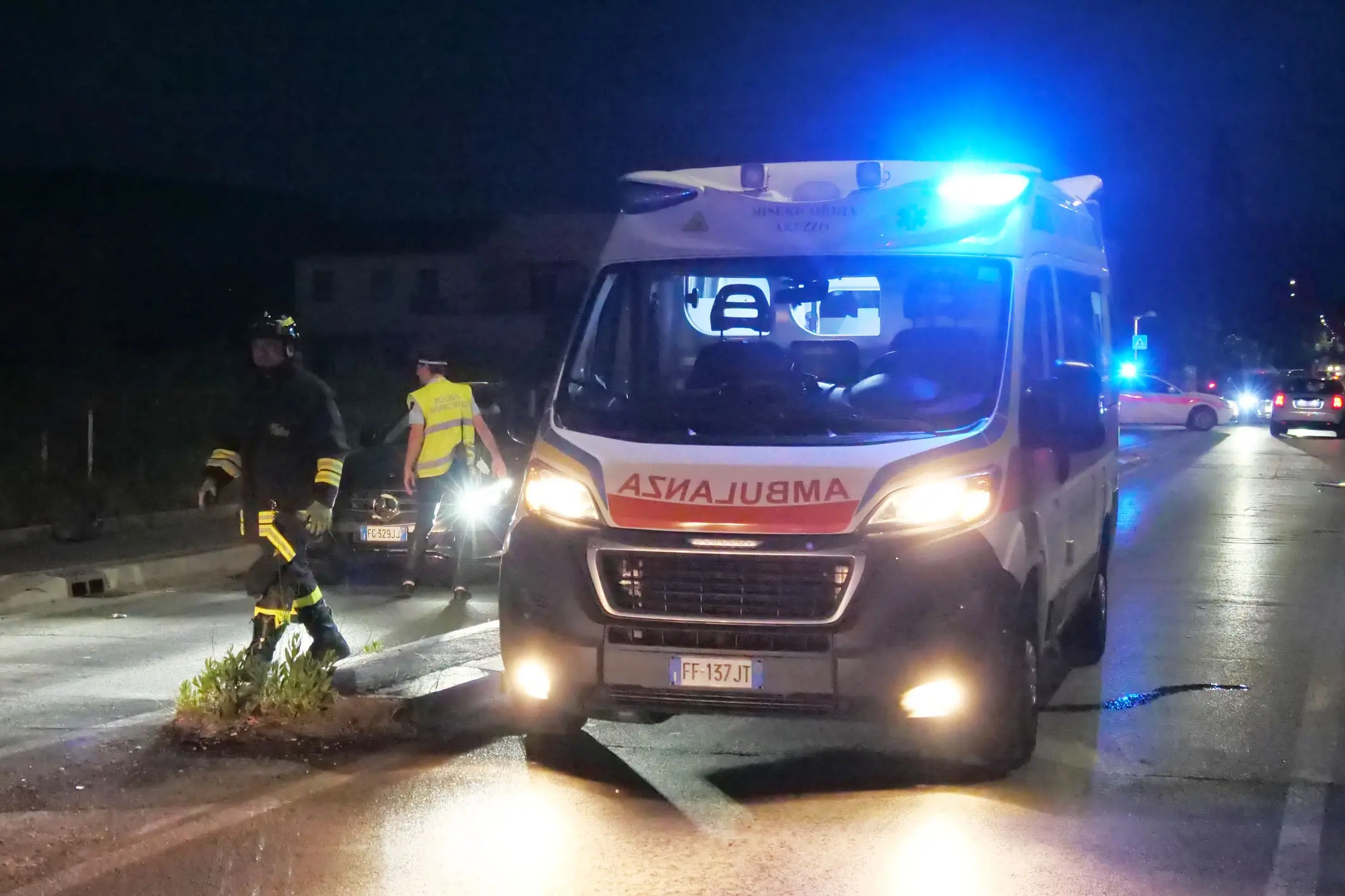 Incidente mortale a Roma: la vittima è una 35enne, grave la figlia di 15 anni