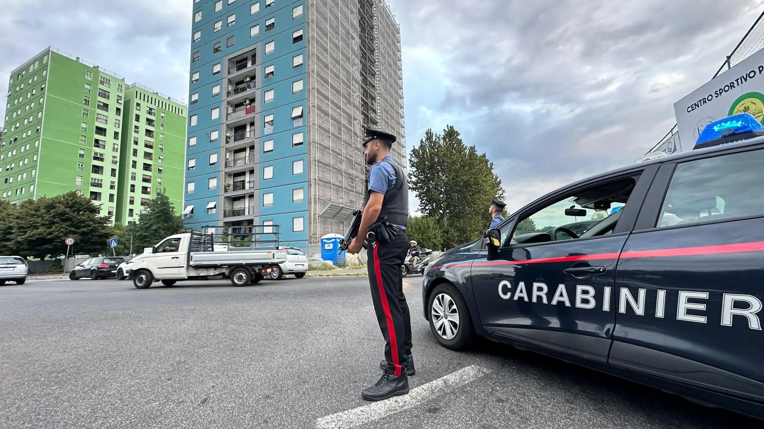 Tor Bella Monaca, Nuovo Blitz Con Oltre 100 Carabinieri: Un Arresto, 9 ...