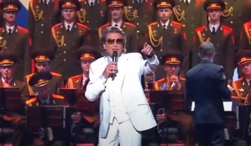 Toto Cutugno, ‘L’italiano’ che cantò con l’Armata Rossa a Sanremo