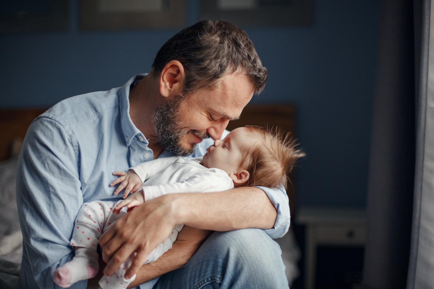 Frasi sul papà per dirgli ti voglio bene 