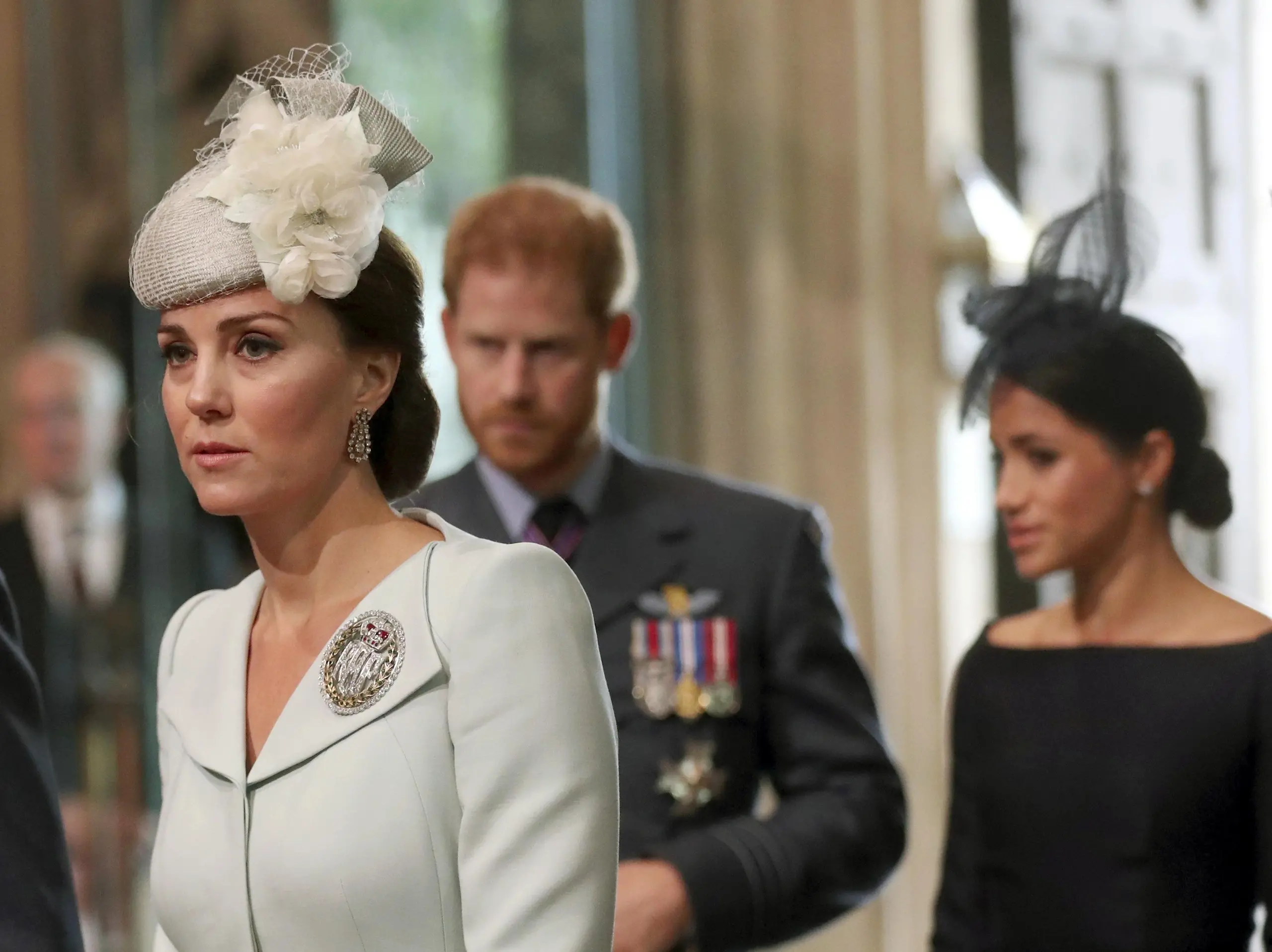 Kate Middleton in fuga, Natale lontano da Meghan e Harry