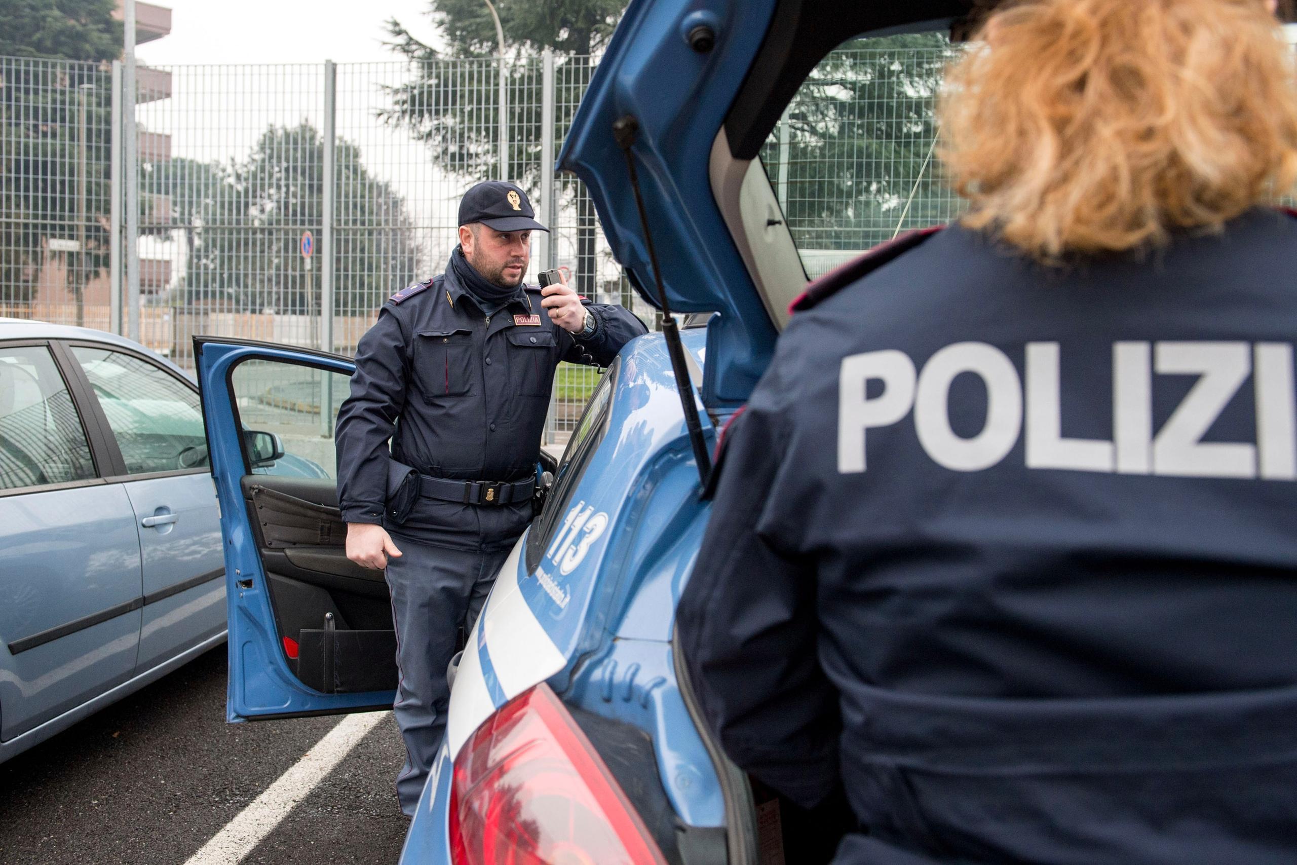 Roma, Doppia Operazione Antidroga: 4 Arresti E Oltre 26 Chili Di ...