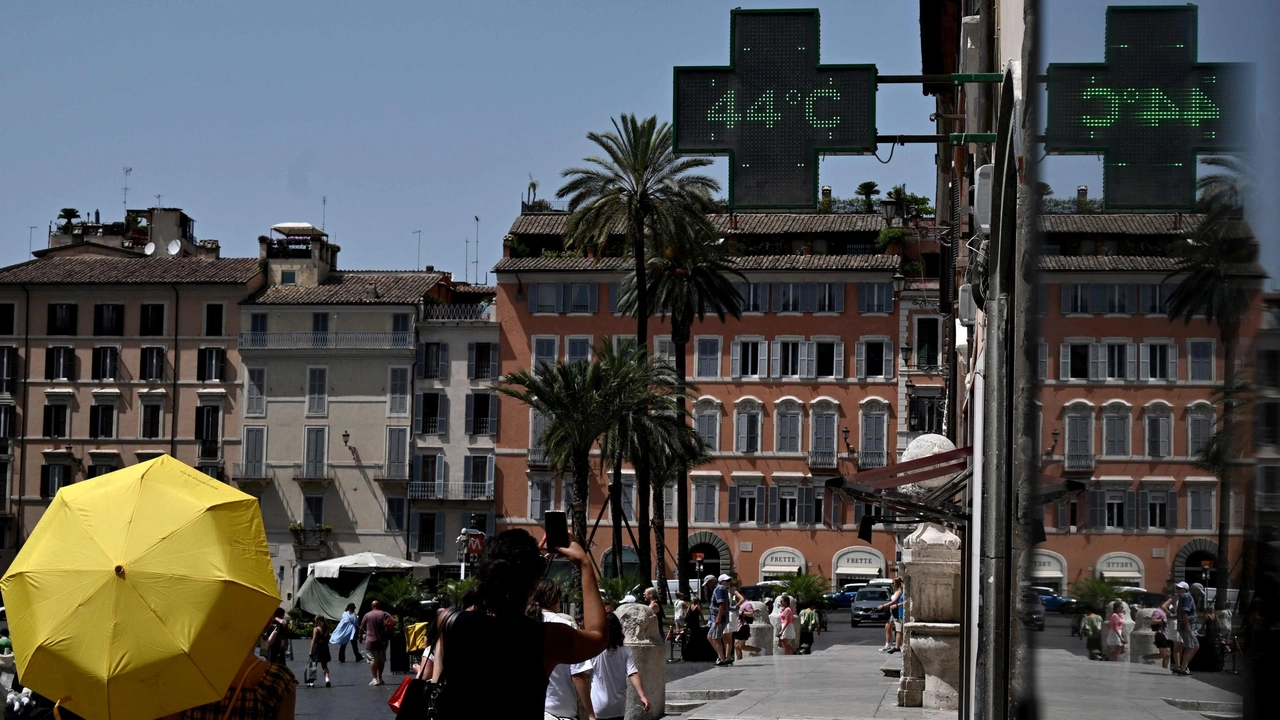 Caldo record a Roma (Afp)