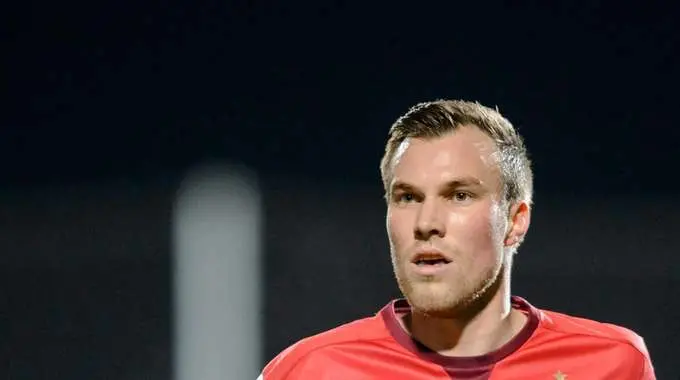 Grosskreutz paga rissa, si ritira