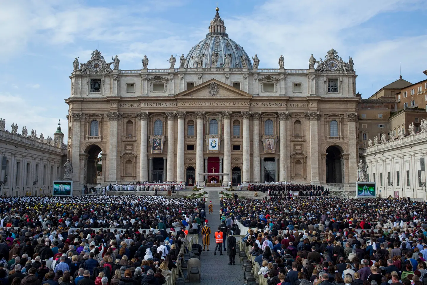 Pochi cantieri, Roma blindata: ombre e luci del Giubileo