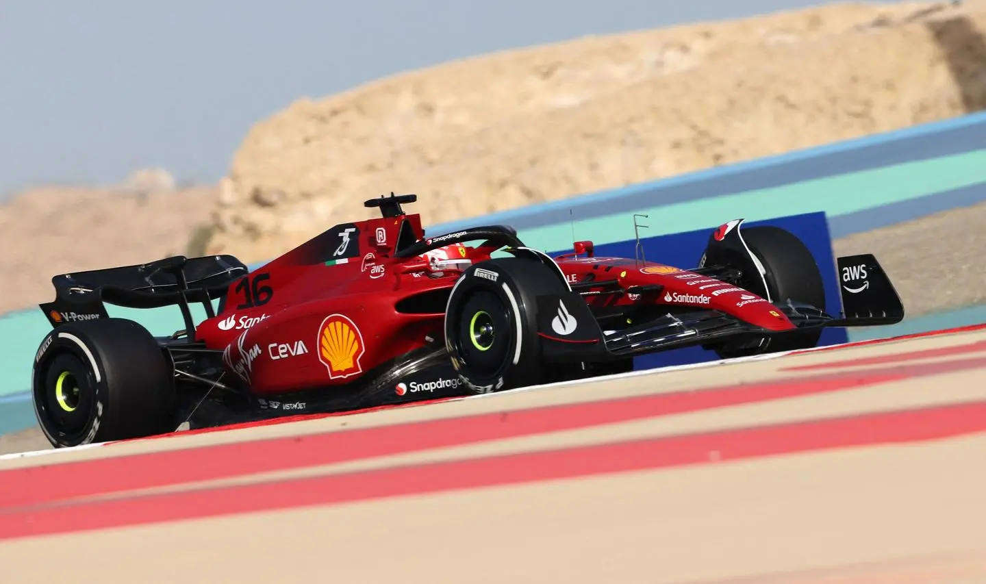 F1, Gp Bahrain: nelle libere vola Verstappen, ma Ferrari ok