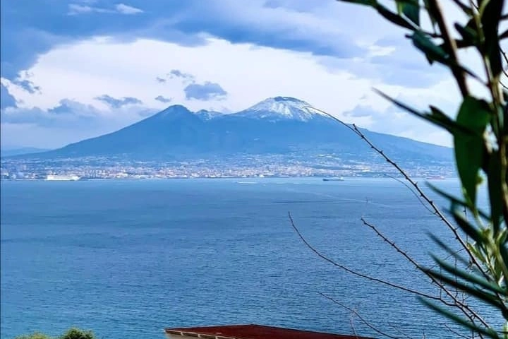 Vesuvio imbiancato