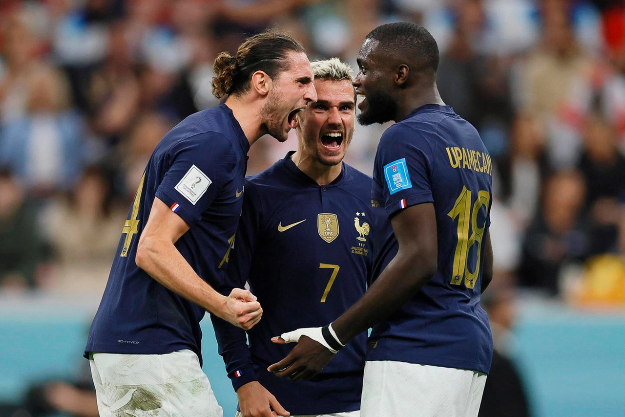 Rabiot e Upamecano insieme a Griezman (Ansa)