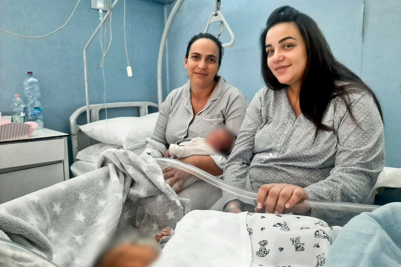 Mara e Paola, mamma e figlia hanno dato alla luce Futura e Giovanni 