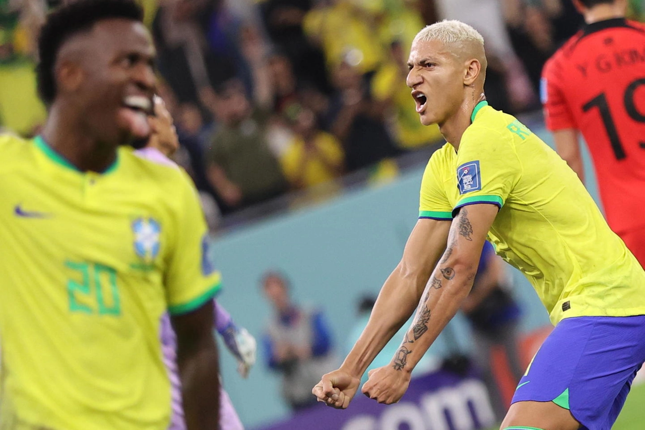 La gioia di Richarlison dopo il gol (Ansa)