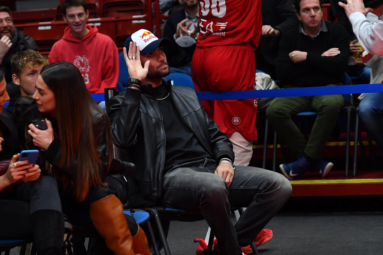 Matteo Berrettini e Melissa Satta al match Olimpia Asvel Villeurbanne (Ciamillo-Castoria)