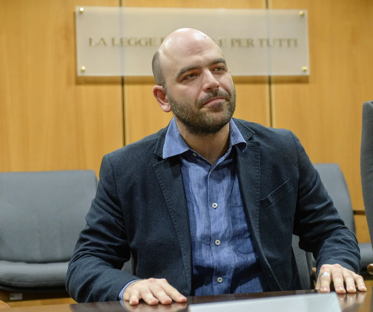 Saviano a processo, definì Giorgia Meloni "bastarda"