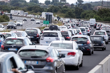 Esodo 2 giugno, ecco la mappa delle strade e autostrade più trafficate. Quando conviene mettersi in viaggio