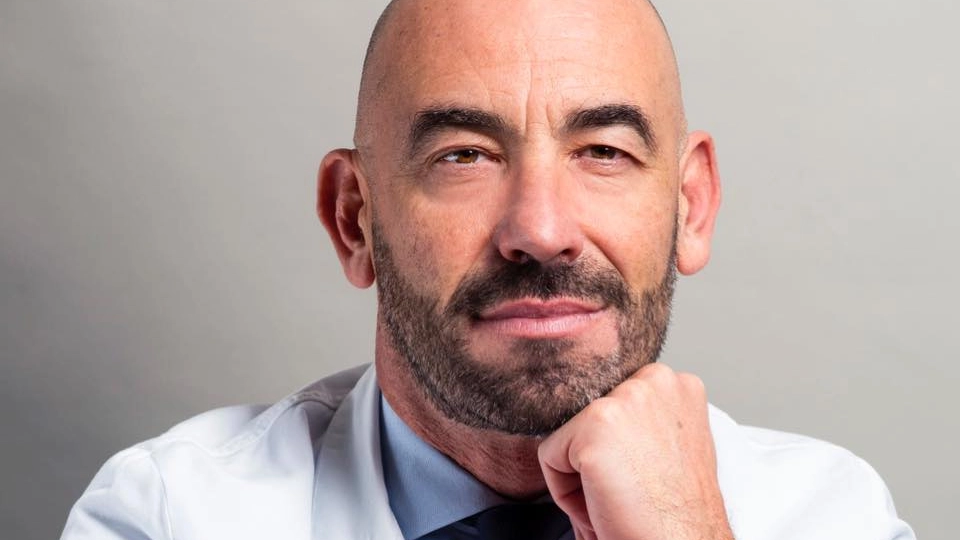 Matteo Bassetti, direttore della clinica di Malattie Infettive al San Martino di Genova (Dire)