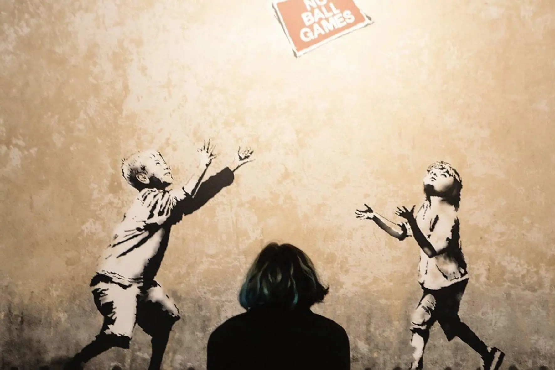 Banksy, spunta un’intervista inedita: “Come ti chiami? Robbie”