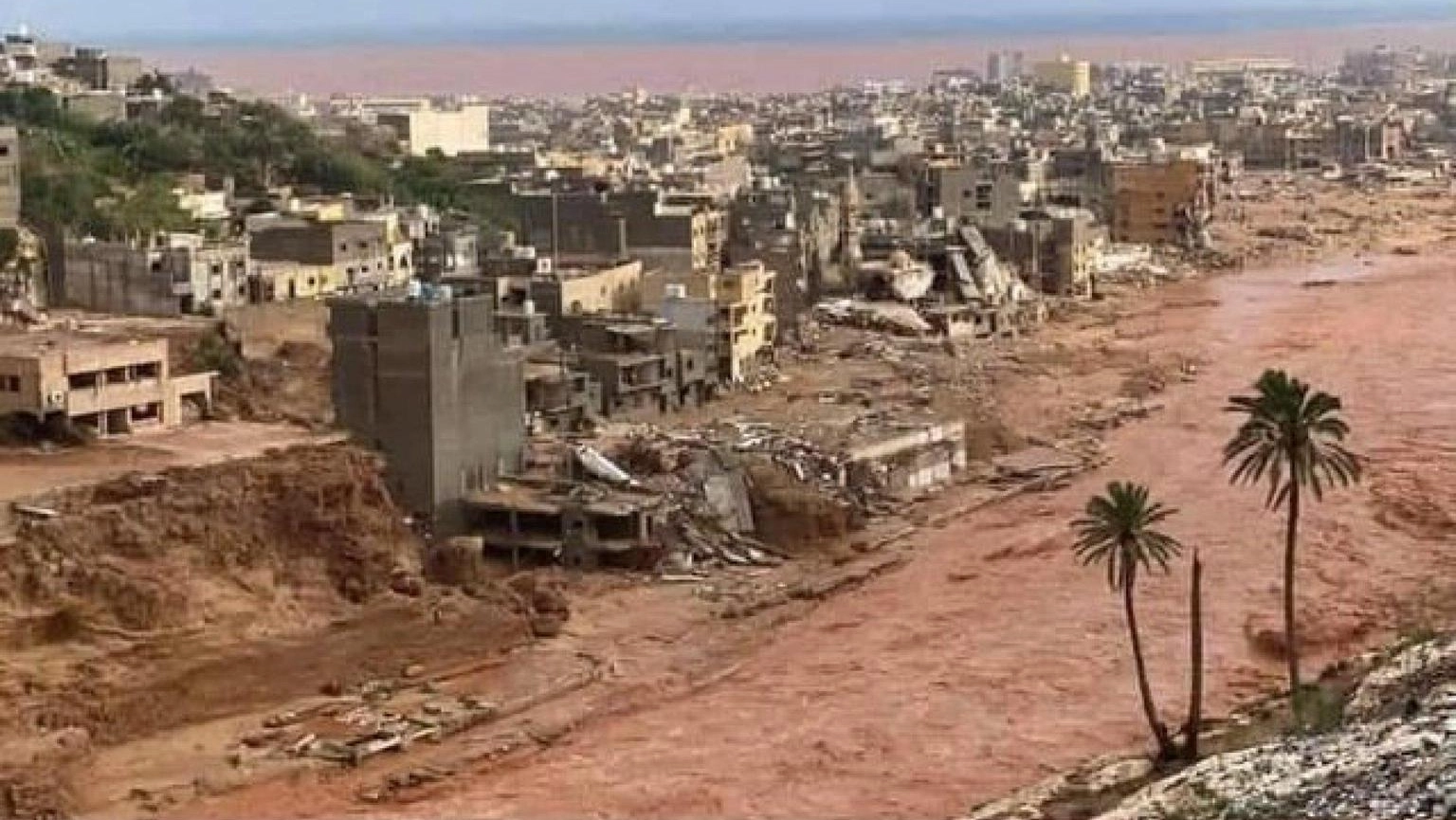 La Libia devastata dalle inondazioni per la tempesta Daniel