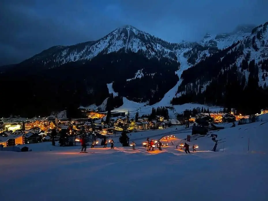 Capodanno 2024 in montagna: cene stellate, eventi sugli sci e terme naturali