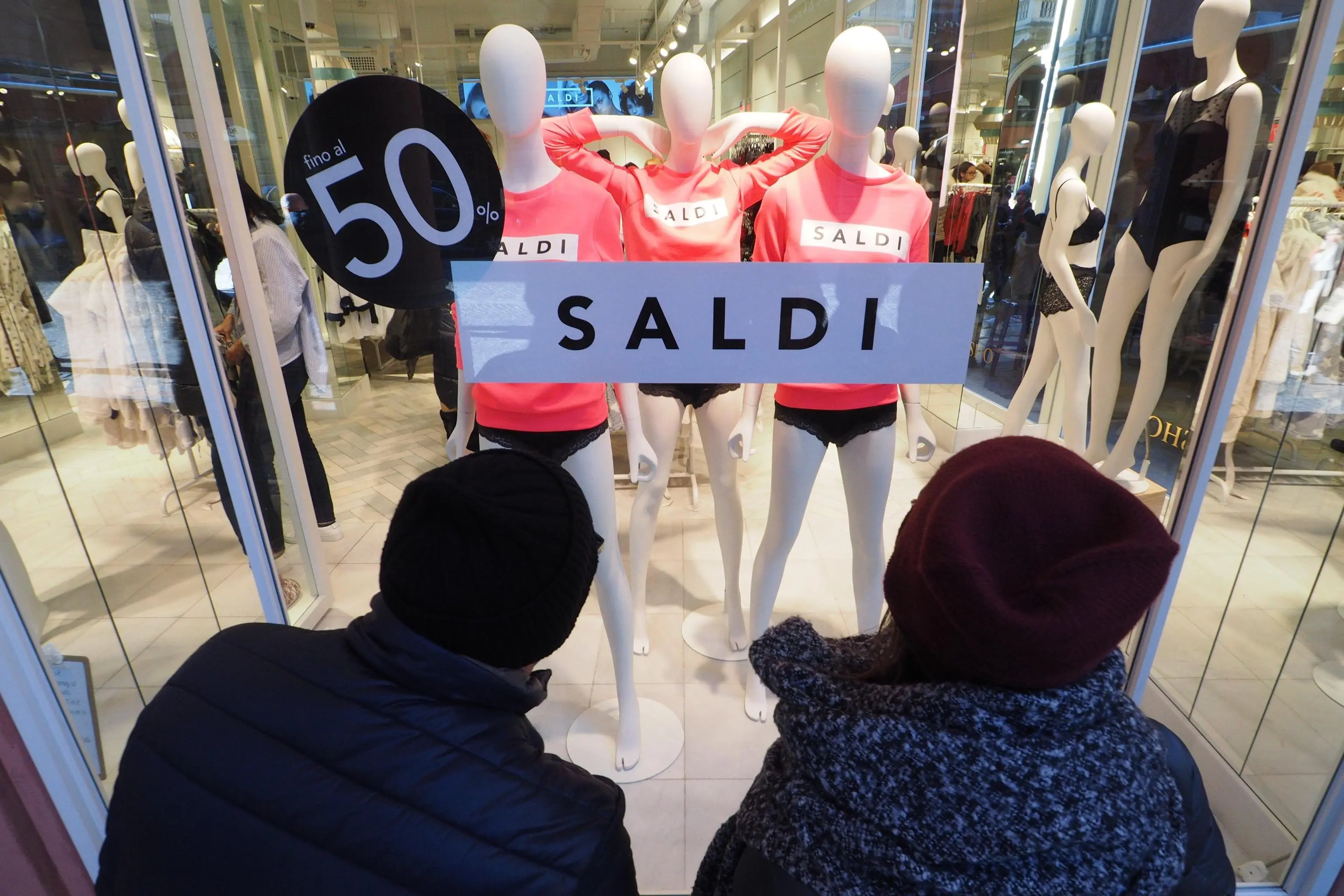 Saldi 2018, quando iniziano quelli invernali. Durata regione per regione