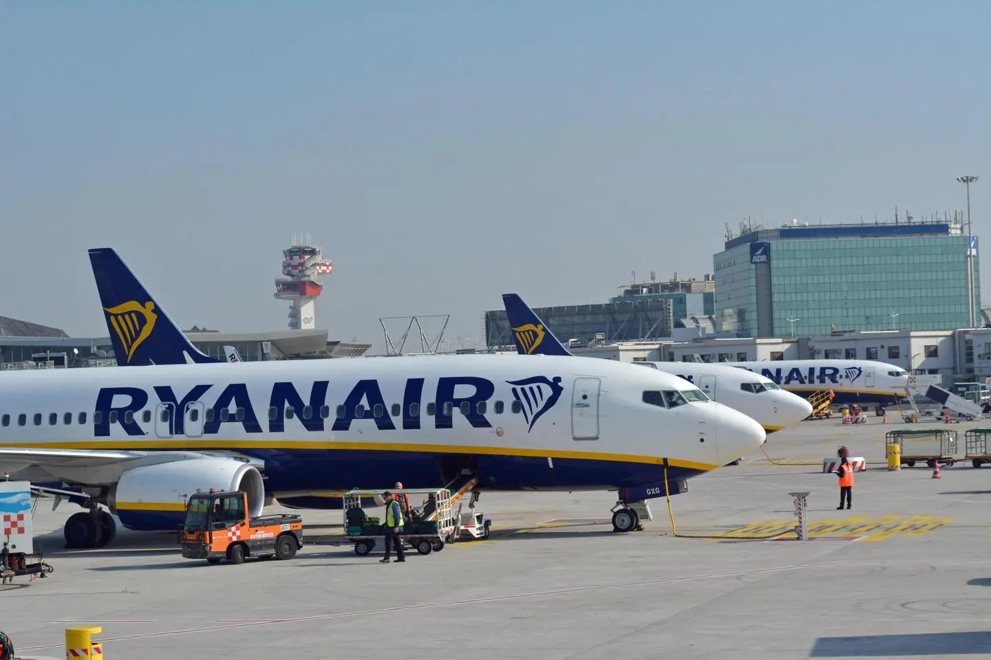 Ryanair e Wizz Air, Antitrust: passeggeri ingannati con il costo del bagaglio a mano