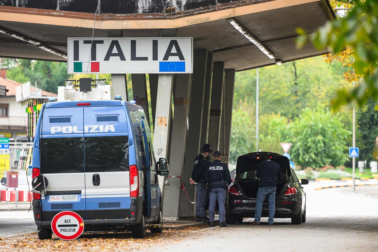 L'Italia proroga i controlli al confine con la Slovenia per altri 20 giorni (Ansa)