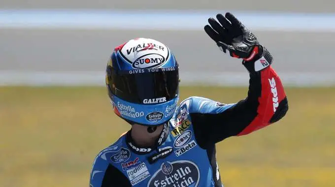 Moto3: Gran Bretagna, Rins in pole