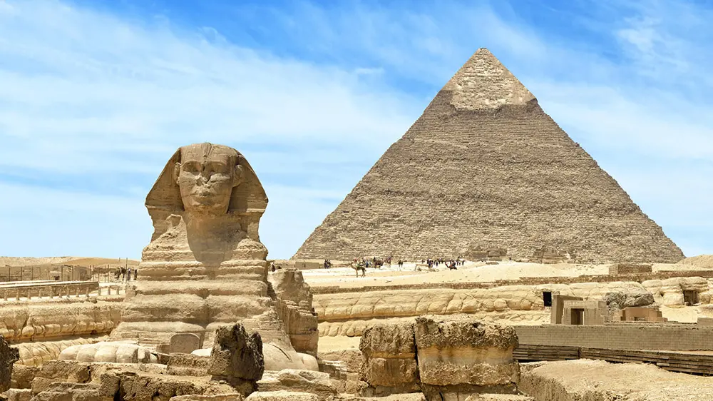 Il trucco per una vista incredibile sulle piramidi di Giza, al prezzo di un panino