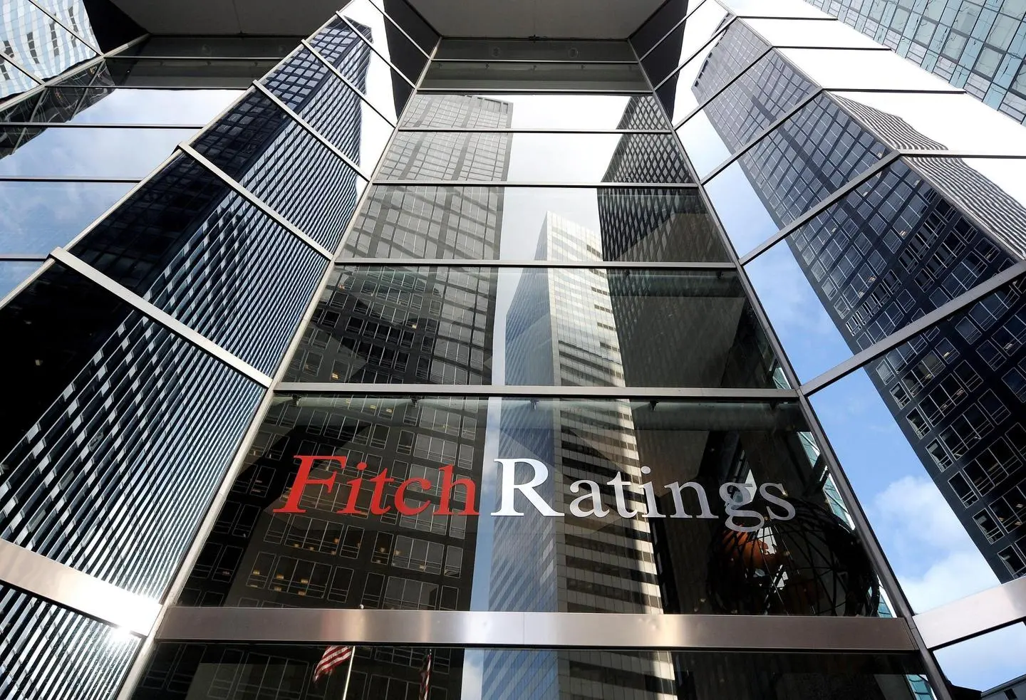 Fitch conferma il rating Italia. Ma abbassa outlook da 'stabile' a 'negativo'