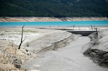 Cambiamento climatico, gli scienziati smontano le bufale dei negazionisti: “Eventi estremi e caldo non hanno precedenti"