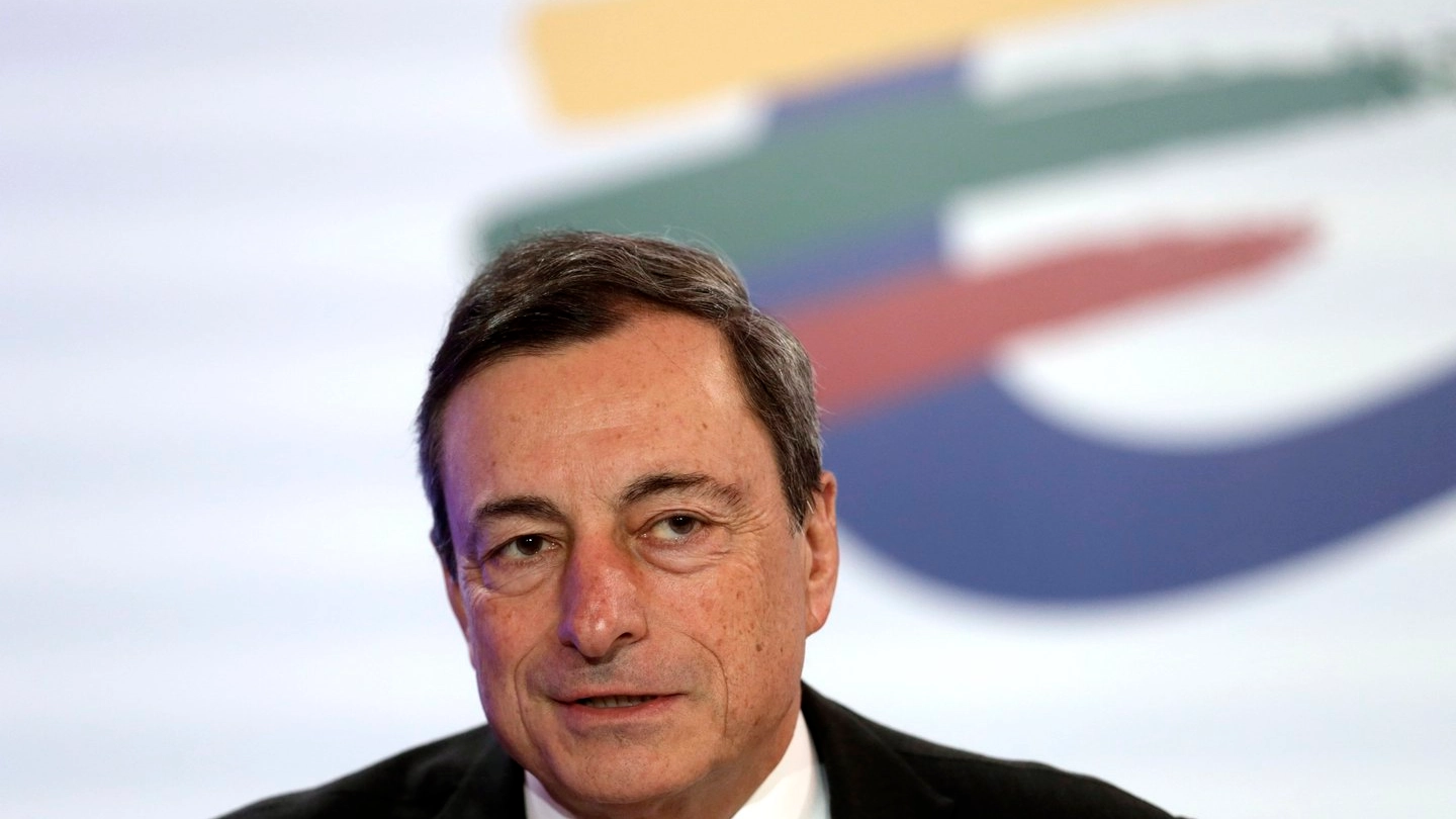 Il presidente della Bce, Mario Draghi (REUTERS / INTS KALNINS)