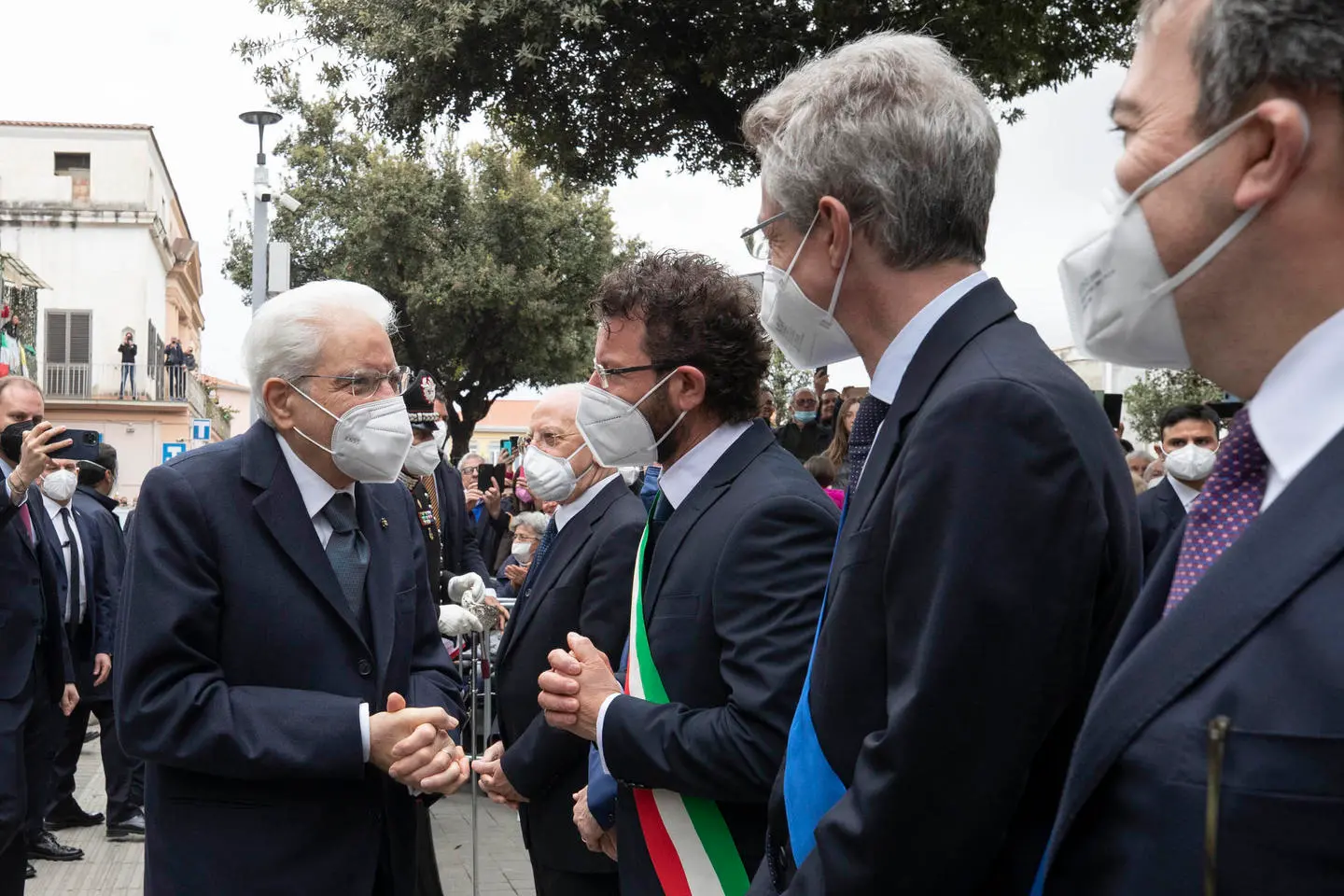 25 aprile ad Acerra. Mattarella: "La guerra in Ucraina mi ha ricordato Bella ciao"