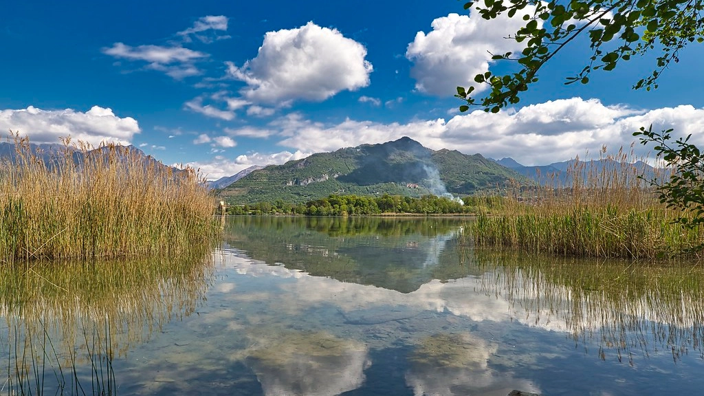 Laghi Briantei, un'oasi a due passi da Milano