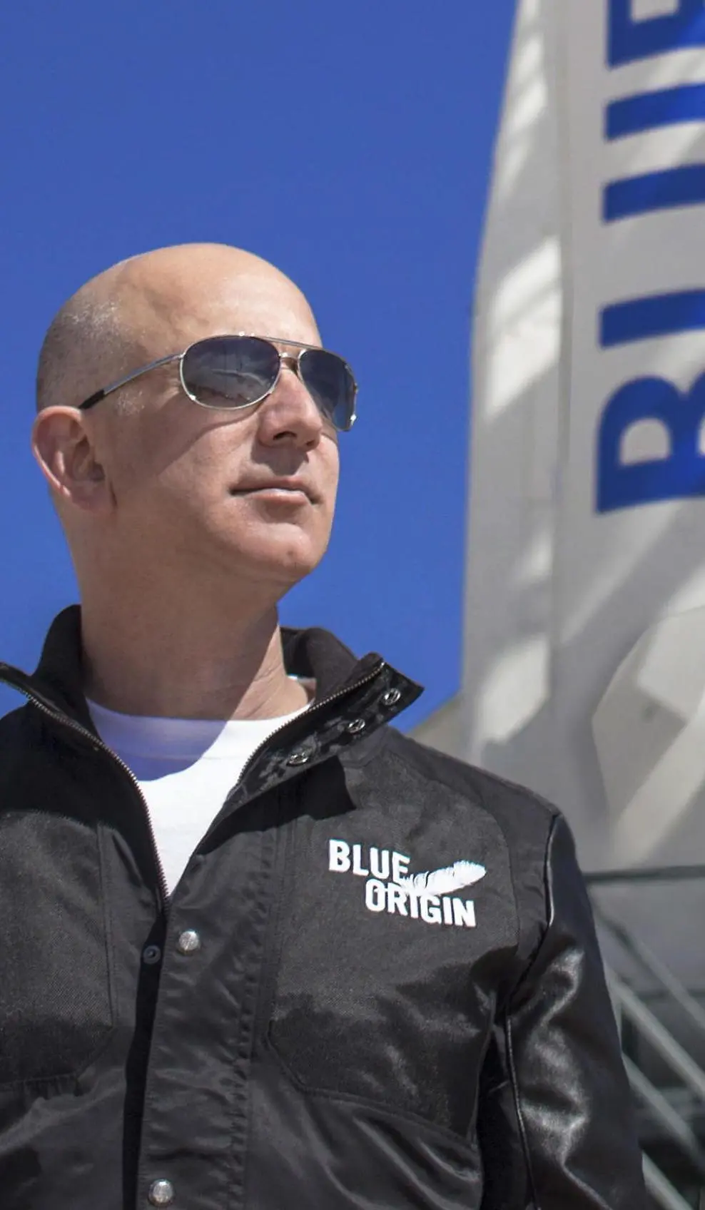 "Vado anche io nello Spazio" Bezos prenota il posto sulla navetta Asta record per gli altri passeggeri