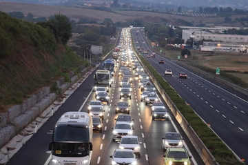 Bollino rosso, le strade a rischio: 11 milioni in auto tra controesodo ed esodo degli ultimi vacanzieri