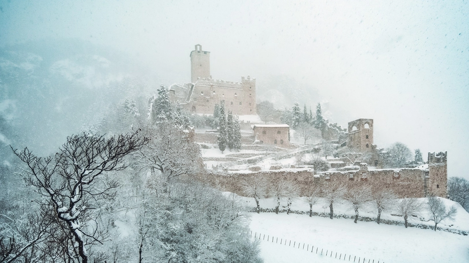 1. Castello di Avio, Sabbionara di Avio (TN) Foto Tommaso Prugnola_2020_(C) FAI