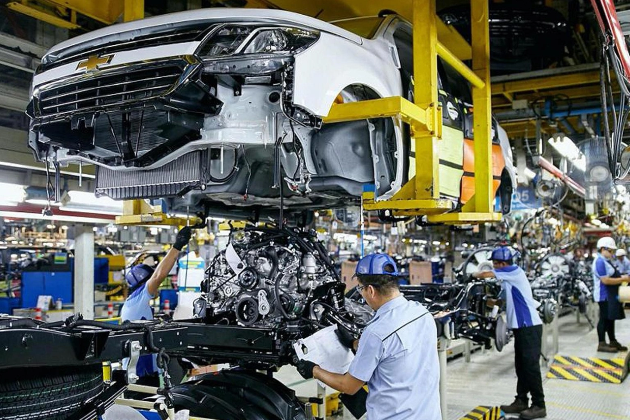 Produzione industriale a luglio in calo in Italia