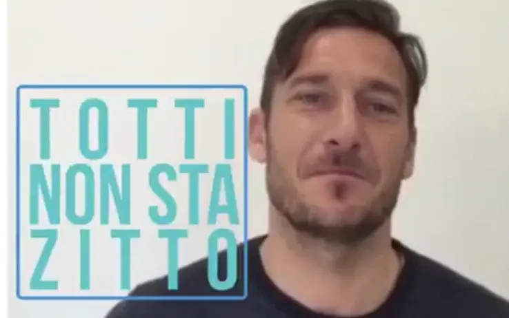 Totti contro il bullismo: #nonstiamozitti