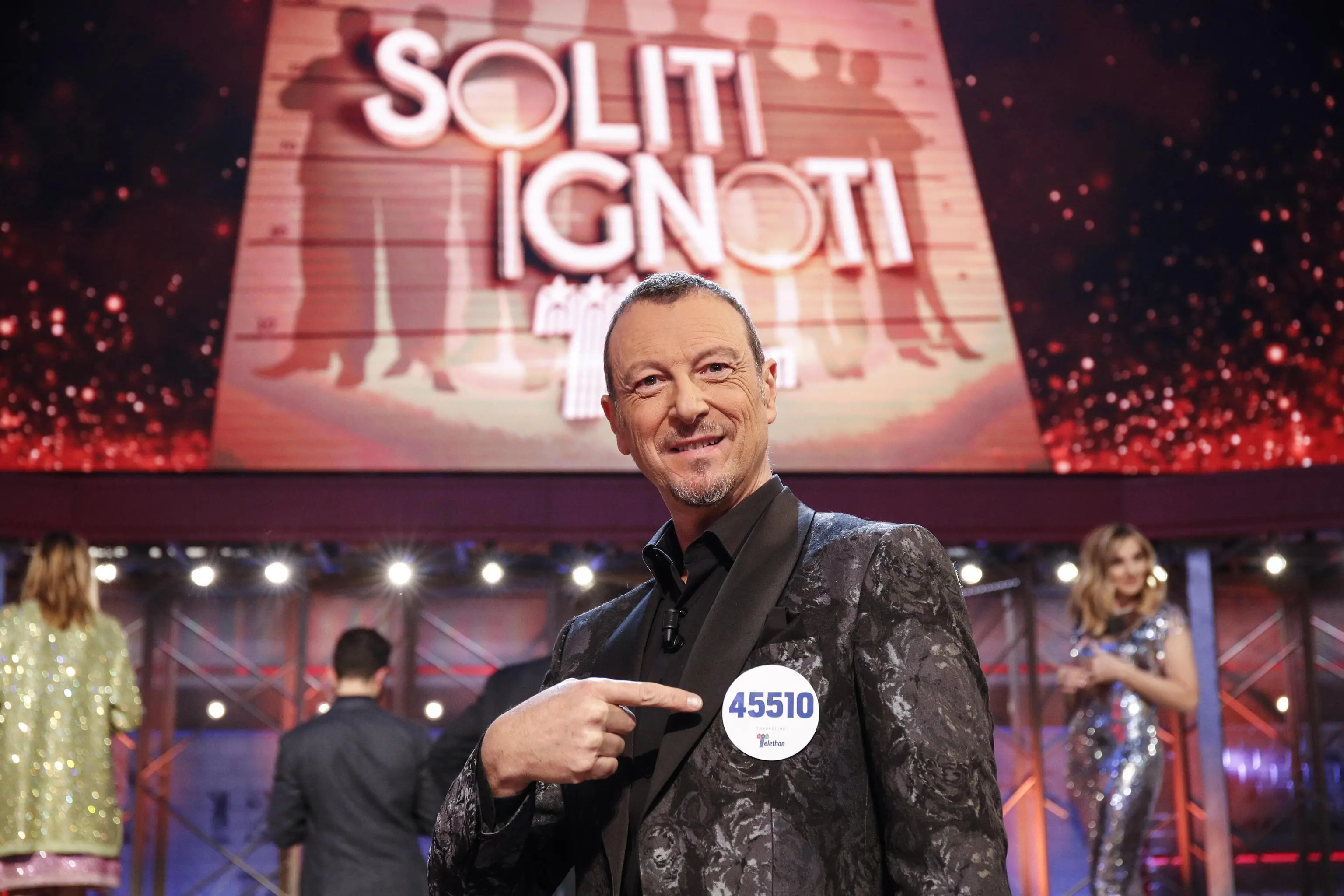 I Soliti Ignoti, Amadeus tra la Lotteria Italia e Sanremo 2020. Due Big da svelare?