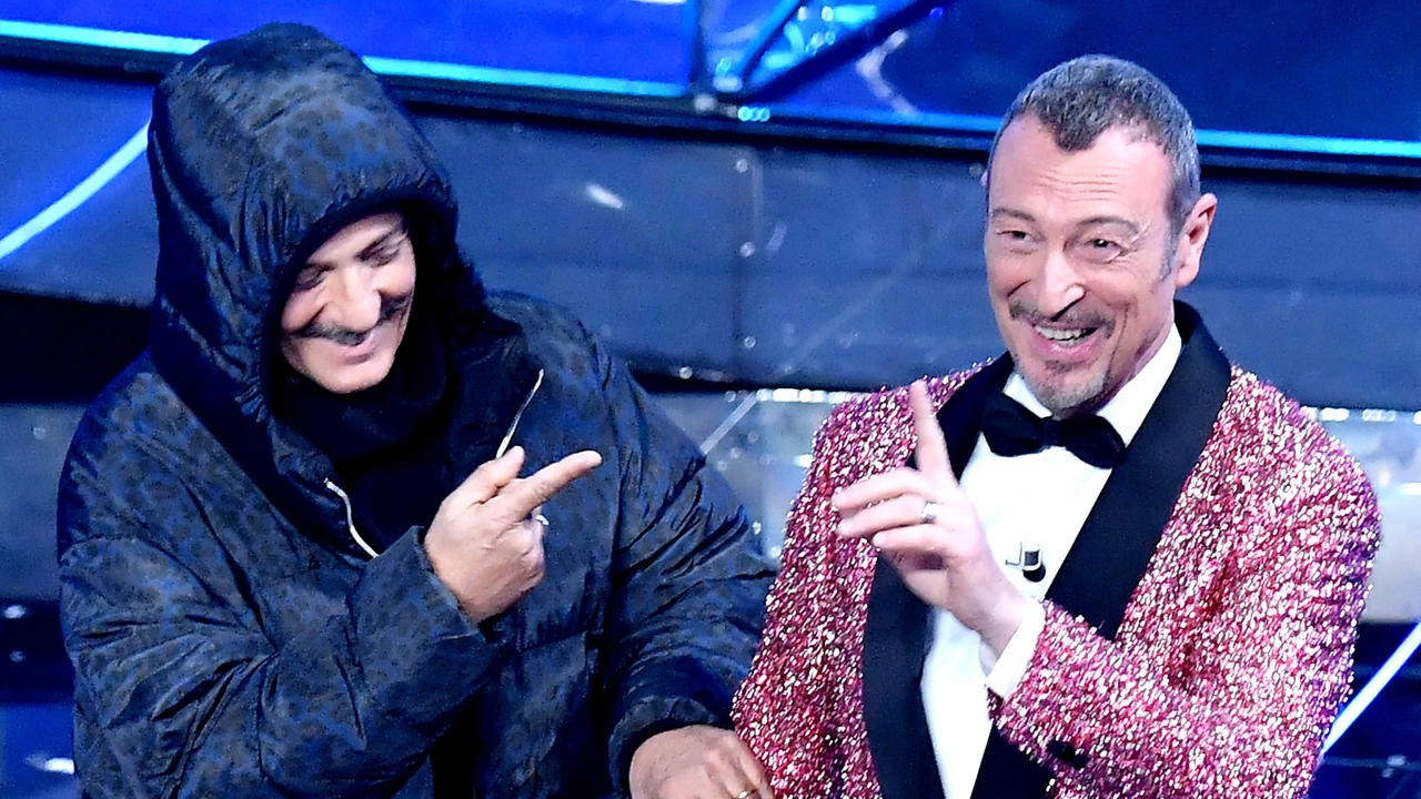 Festival di Sanremo, l'apertura a sorpresa di Fiorello (Ansa)