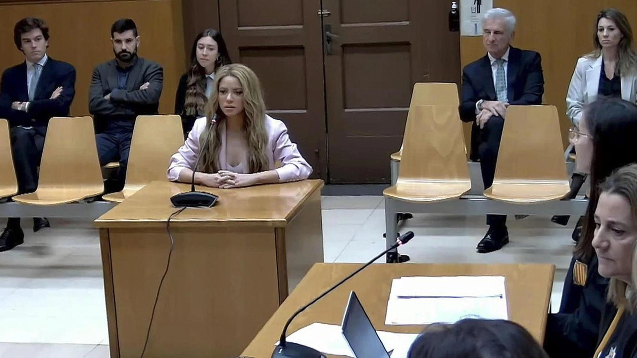 Shakira e la frode milionaria al fisco. La star patteggia per non finire in carcere