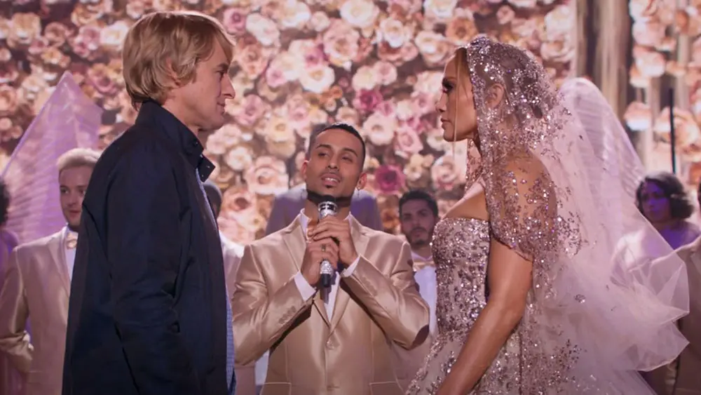 'Marry Me', Jennifer Lopez e Owen Wilson sposi nel trailer del film