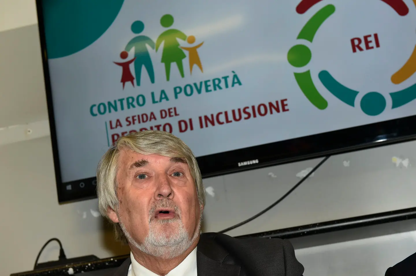 Corsa al reddito d’inclusione. Certificato Isee, assalto ai Caf