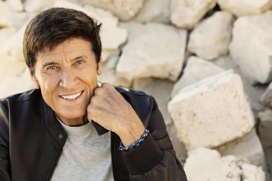 Gianni Morandi, nuovo album e tour. "Canto ancora l'amore"