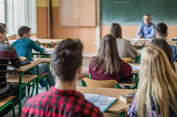 Scuole superiori, il liceo torna la prima scelta nelle iscrizioni. Ma basta latino e greco