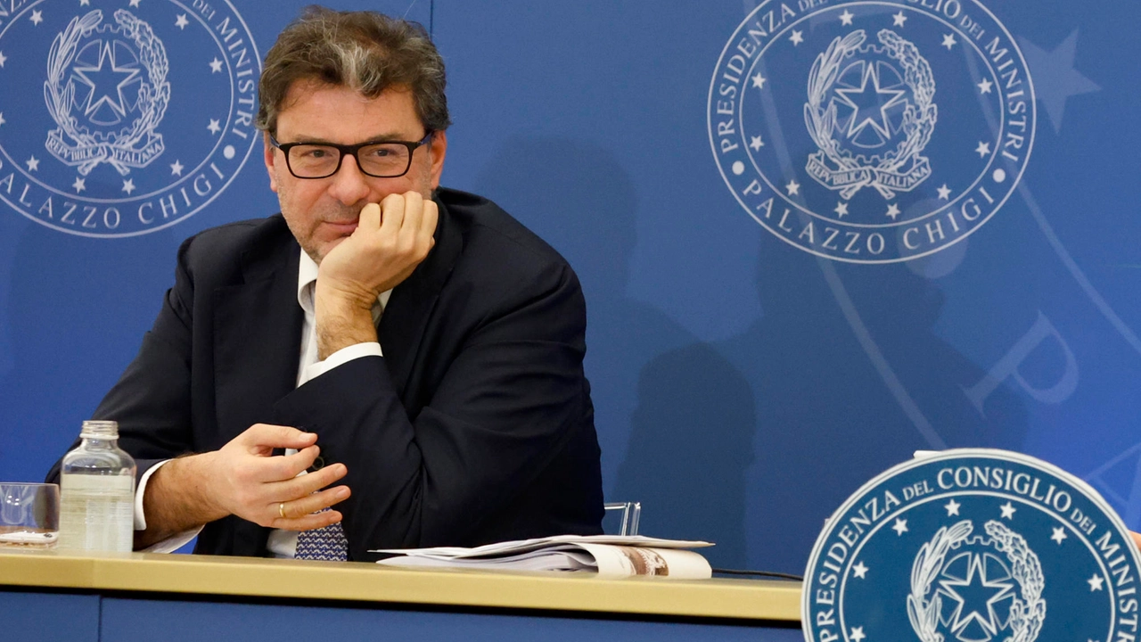 Il ministro Giorgetti