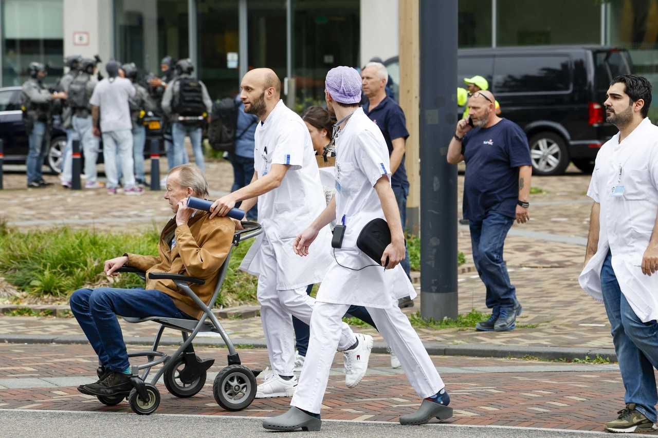 Sparatoria a Rotterdam: tre morti (Ansa)