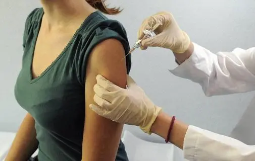 Caso vaccini, altra morte sospetta